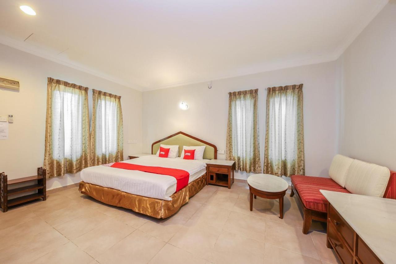 Oyo 89679 Dream Garden Resort Ayer Hangat Bagian luar foto