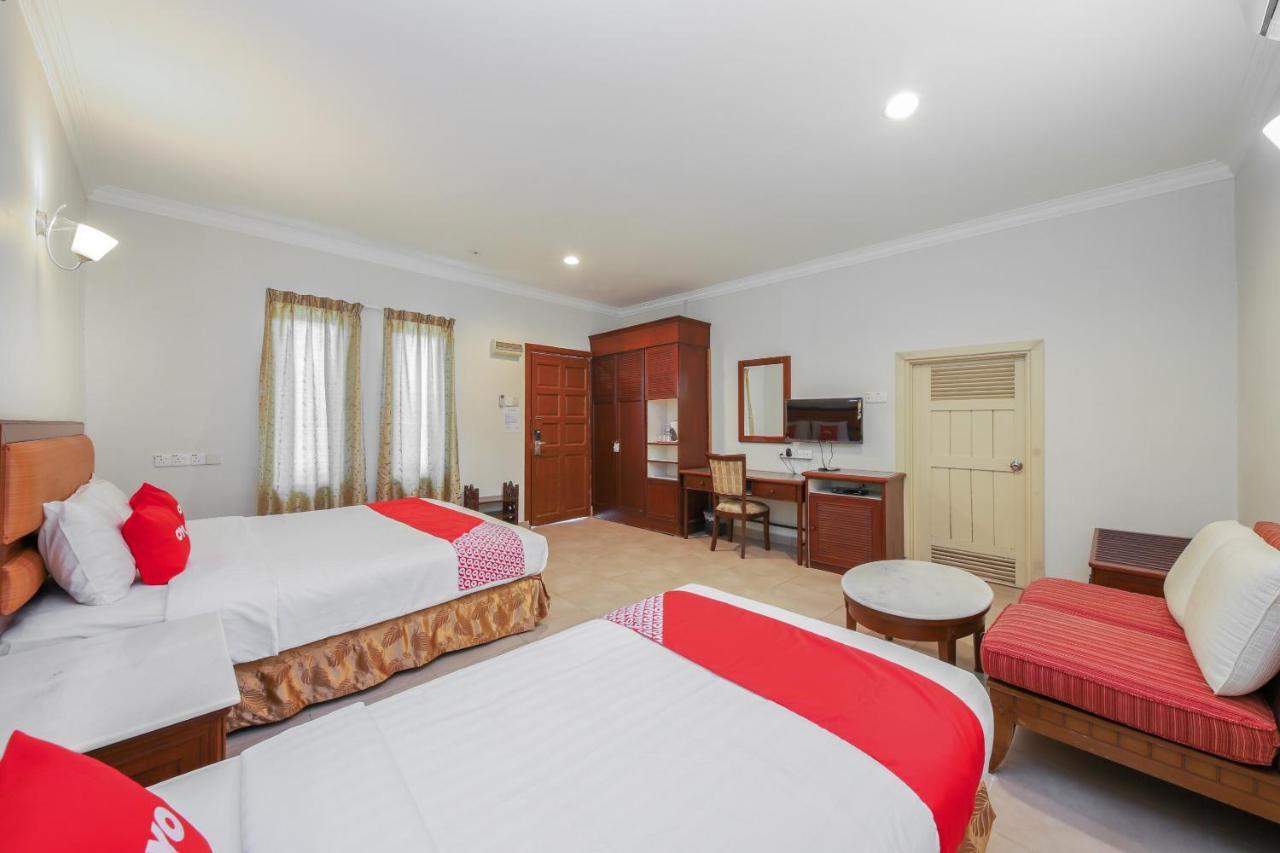 Oyo 89679 Dream Garden Resort Ayer Hangat Bagian luar foto