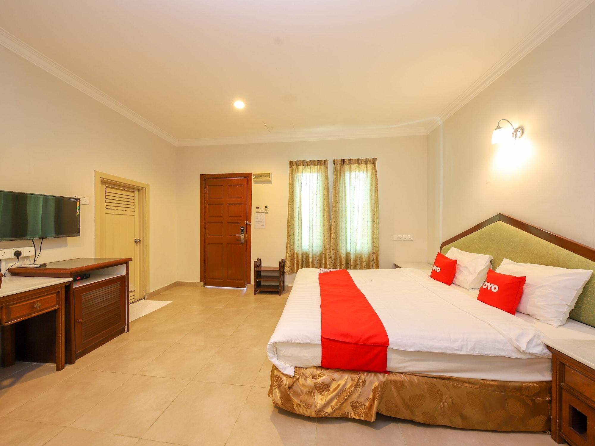 Oyo 89679 Dream Garden Resort Ayer Hangat Bagian luar foto
