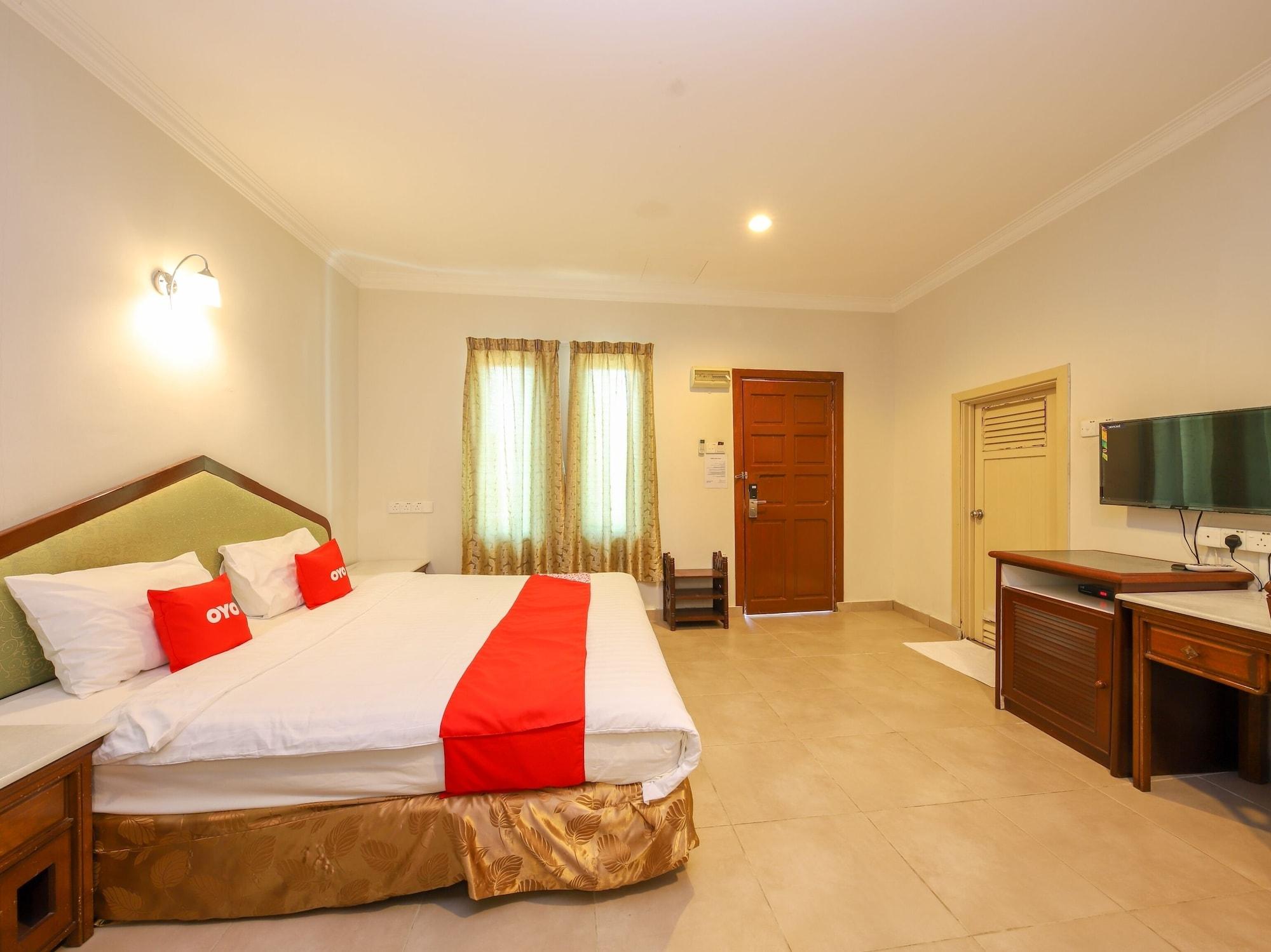 Oyo 89679 Dream Garden Resort Ayer Hangat Bagian luar foto