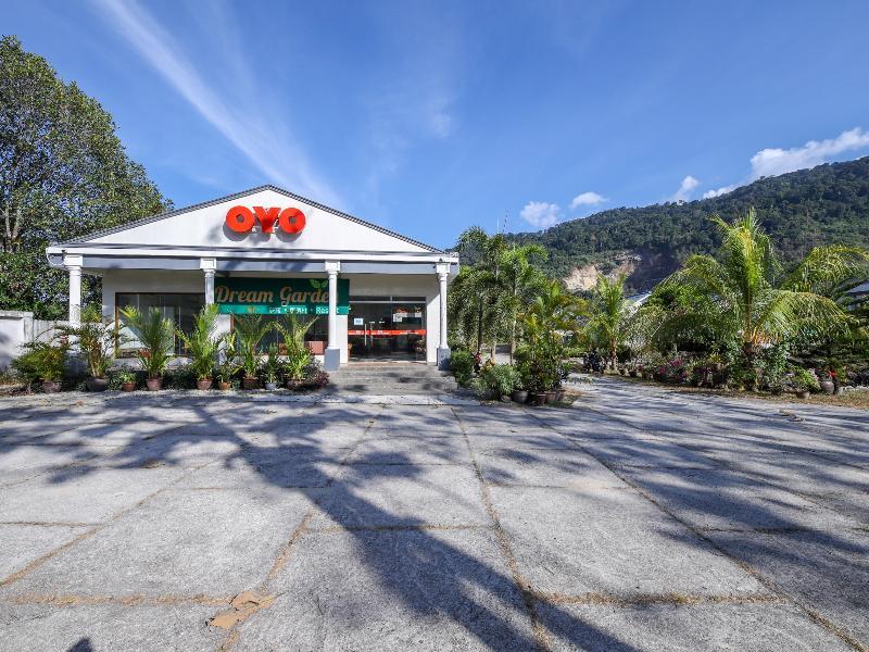 Oyo 89679 Dream Garden Resort Ayer Hangat Bagian luar foto