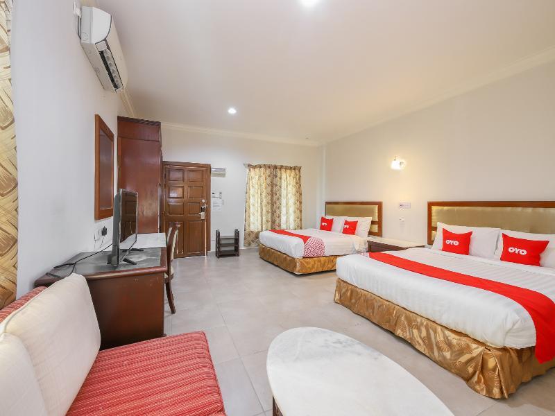 Oyo 89679 Dream Garden Resort Ayer Hangat Bagian luar foto